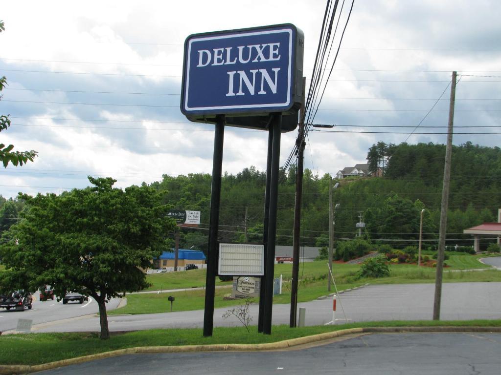 Deluxe Inn Martinsville Bagian luar foto